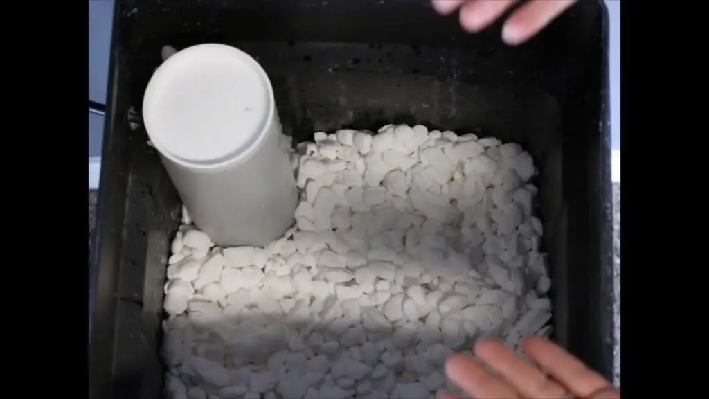 how-much-salt-to-put-in-water-softener-explained-by-experts-water